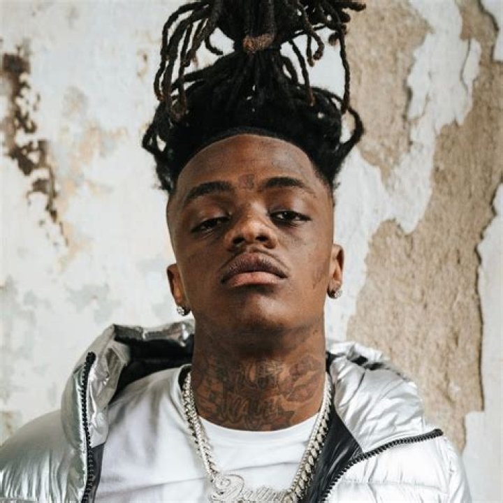 Who Is JayDaYoungan's Girlfriend Carena Vonchae? Wiki, Age, Instagram